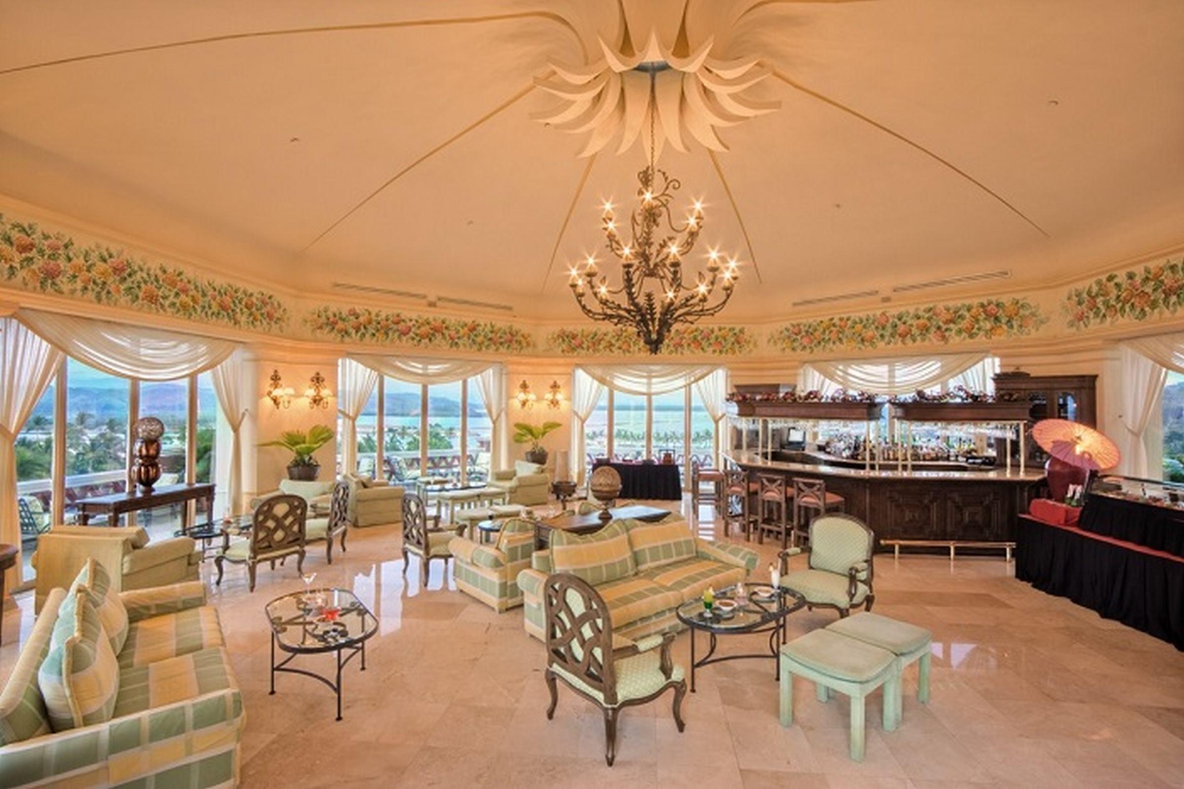 Grand Isla Navidad Golf & Spa Resort With Marina Barra de Navidad Eksteriør bilde The lobby